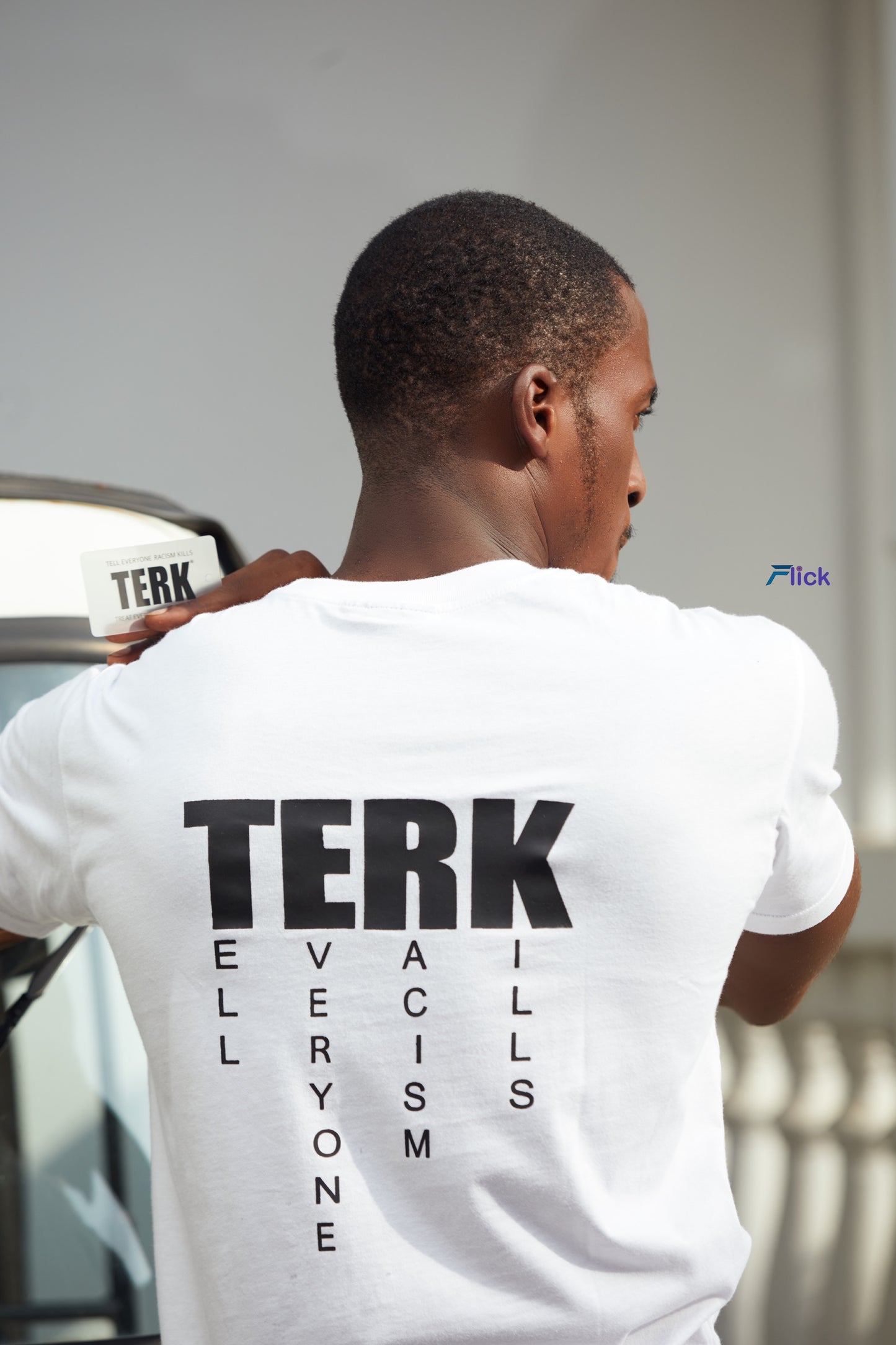 Tell Everyone Racism Kills T-SHIRT