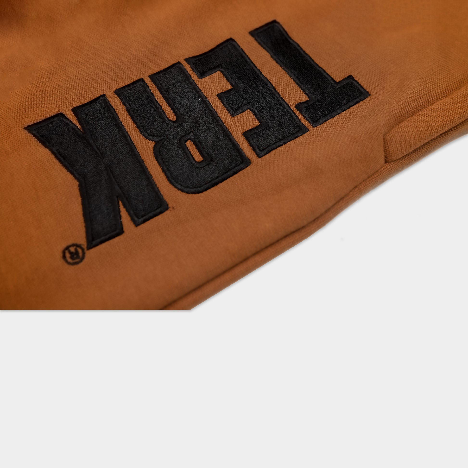 SADDLE SWEATPANTS WITH BLACK TERK EMBROIDERED LOGO