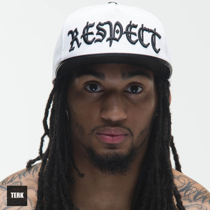 BLACK EMBROIDERY RESPECT SNAPBACK