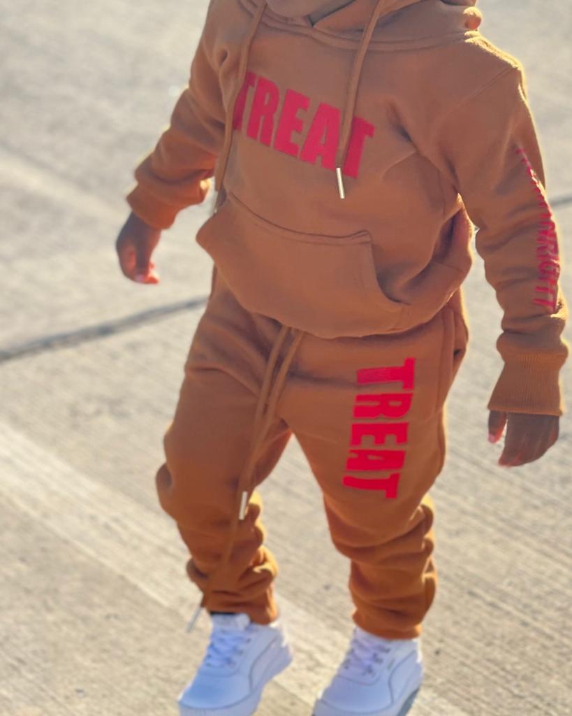 2-Piece RED HUMANRIGHT HOODIE & PANTS SET